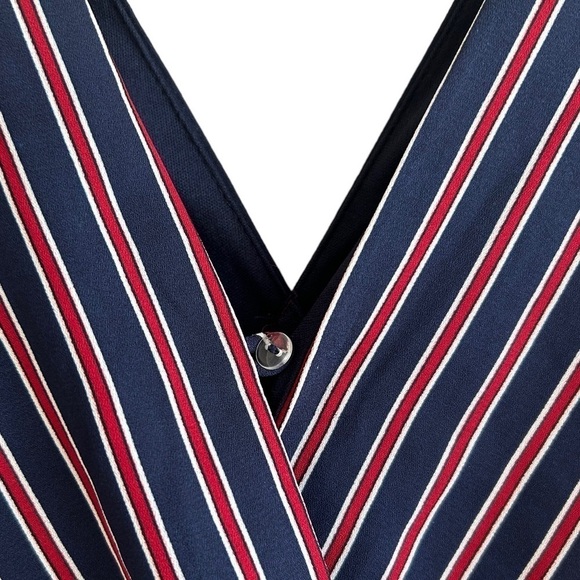 Sienna Sky Navy & Cranberry Jumpsuit with Shorts • Used • Size: XS - Picture 2 of 8